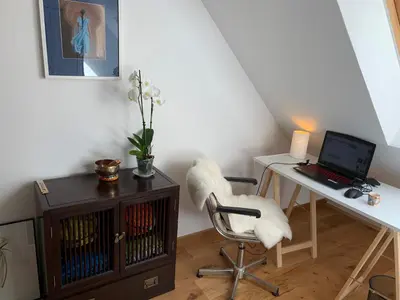 Télévision ou salle de divertissement dans l'établissement VILLA 600m de la plage calme Location possible à partir de 3 nuitées, pouvant accueillir 6-8 pers Activités nautiques randonnée vélo pêche golf casinos
