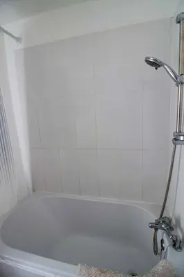Salle de bains dans l'établissement Le First - proche Naval Group -