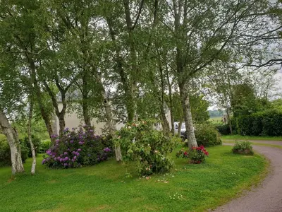Jardin de l'établissement gîte de la Veillée