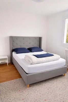 Un ou plusieurs lits dans un hébergement de l'établissement Grande maison 160 m2 6 chambres à Caen