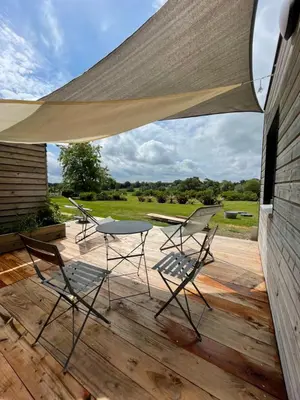 Balcon ou terrasse dans l'établissement Maison proche Omaha Beach vue imprenable sur haras