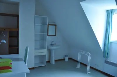 Plan de l'établissement Chambre meublée en duplex indépendante