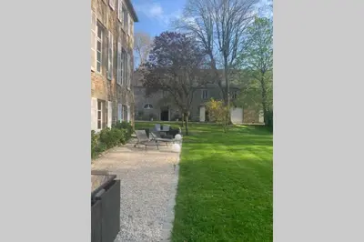 Jardin de l'établissement Le kocon, dans un écrin, le calme à la mer