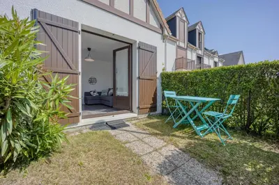Jardin de l'établissement Le Petit Normand - Studio avec jardin à 500 m de la plage