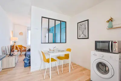Cuisine ou kitchenette dans l'établissement Le petit Studio proche gare