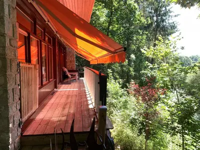 Balcon ou terrasse dans l'établissement Natuurhuisje - 'Gites de la Vie' - Hondvriendelijk - Normandië