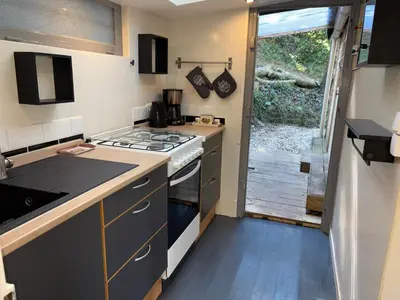 Cuisine ou kitchenette dans l'établissement Natuurhuisje - 'Gites de la Vie' - Hondvriendelijk - Normandië