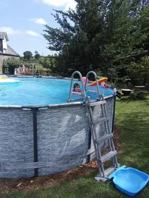 Piscine de l'établissement Le Chalange ou située à proximité