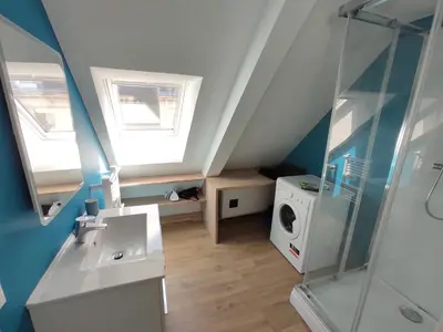 Salle de bains dans l'établissement Appartement 5 Cherbourg centre avec NETFLIX et WIFI