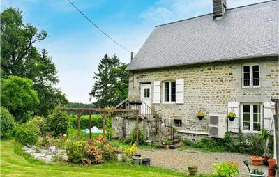 Jardin de l'établissement Stunning Home In Saint-Sever-Calvados