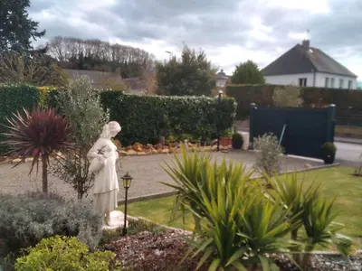 Jardin de l'établissement 6bis rue de la boussaquiere st broladre