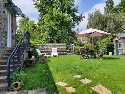 Jardin de l'établissement GITE CHEZ BERTHE