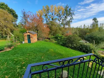 Jardin de l'établissement GITE CHEZ BERTHE