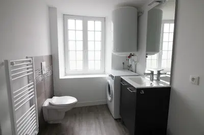 Salle de bains dans l'établissement Home2Stay Valognes