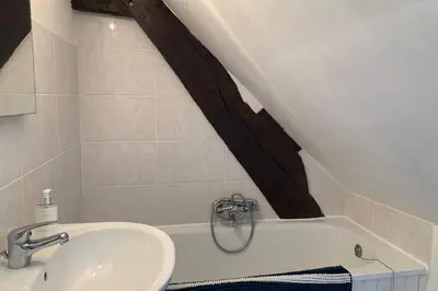 Salle de bains dans l'établissement Le Bas Chesnay Gîte Domfront en Poiraie