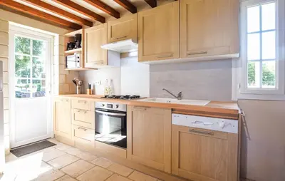 Cuisine ou kitchenette dans l'établissement Holiday Home Lieu Dit La Vieille Place