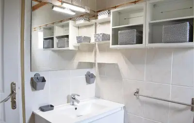 Salle de bains dans l'établissement Holiday Home Lieu Dit La Vieille Place