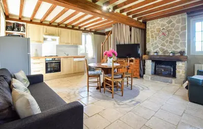 Cuisine ou kitchenette dans l'établissement Holiday Home Lieu Dit La Vieille Place