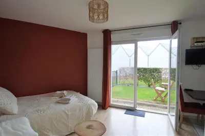 Un ou plusieurs lits dans un hébergement de l'établissement La Patoune - Jardin - 50m de la plage - Wifi - Parking