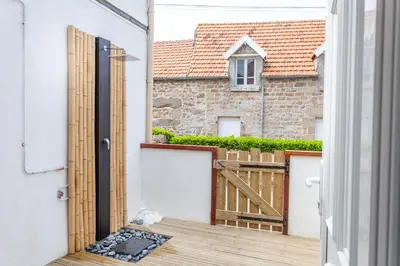 Balcon ou terrasse dans l'établissement Lovely Normandy un havre de paix en Bord de Mer