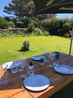 Jardin de l'établissement Lovely Normandy un havre de paix en Bord de Mer