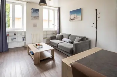 Coin salon dans l'établissement Le P'tit Cancalais