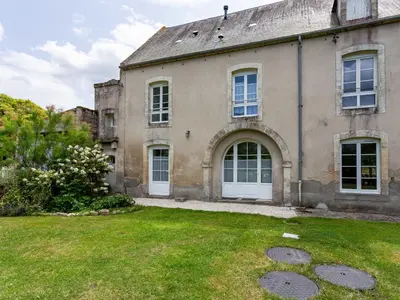 Jardin de l'établissement Holiday Home Maison Sainte Claire by Interhome