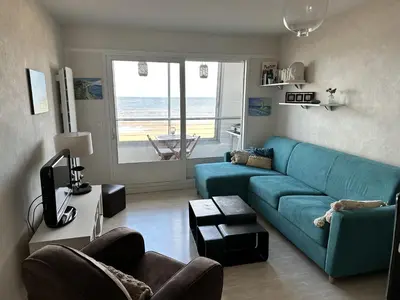 Coin salon dans l'établissement La Plage - appartement vue mer