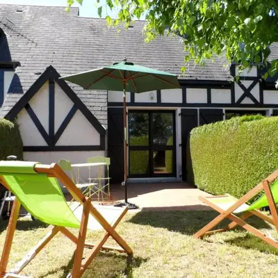 Charmant Cottage Normand avec Jardin