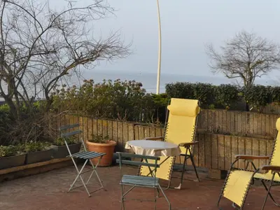 Plan de l'établissement Cabourg : Appartement moderne 4/5 pièces, accès plage, 8 pers, jardin et terrasse, parking, WIFI - FR-1-487-304