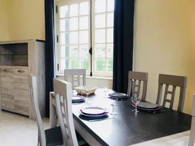 Plan de l'établissement Appartement rénové en rez-de-jardin, proche centre, 2 pièces, 4 pers., équipements modernes, Cabourg - FR-1-487-309