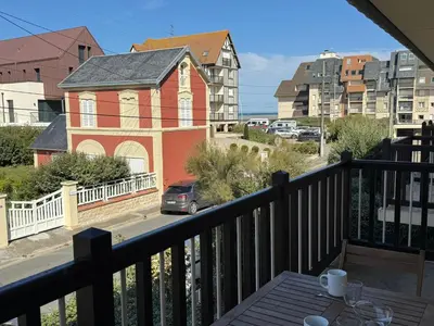 Balcon ou terrasse dans l'établissement Appartement 2P, vue mer, animaux acceptés, parking - FR-1-487-302