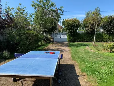 Tennis de table au sein de l'établissement Villa avec Jardin à Cabourg, Proche Plage et Centre - FR-1-487-324 ou à proximité