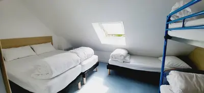 Un ou plusieurs lits dans un hébergement de l'établissement L'Etape du Mont, Family Hostel