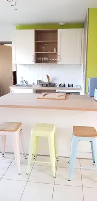 Cuisine ou kitchenette dans l'établissement gîte Evanez du Mont-saint-Michel
