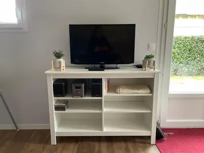 Télévision ou salle de divertissement dans l'établissement La Dunette Port Guillaume - Cabourg -piscine et mer à pied