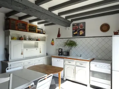 Cuisine ou kitchenette dans l'établissement Country House near Mont St Michel