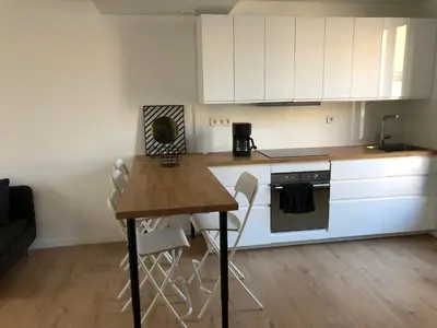 Cuisine ou kitchenette dans l'établissement Le Spot, appartement spacieux à 30m de la mer 45m2