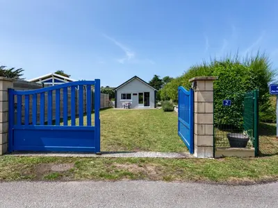 Jardin de l'établissement Chalet Le Chamalo by Interhome