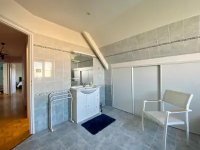 Cuisine ou kitchenette dans l'établissement Family Home - Aux portes de l'Histoire