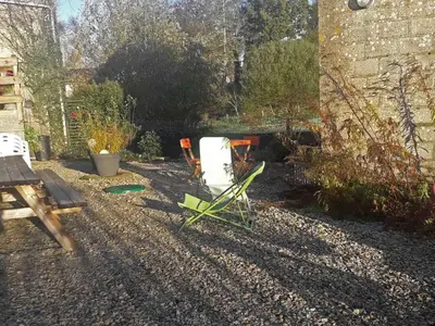 Jardin de l'établissement Grande maison familiale avec jardin et animaux acceptés près de la voie verte - FR-1-497-132