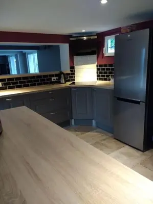 Cuisine ou kitchenette dans l'établissement Côté Mer - Jardin privatif à 200m de la plage