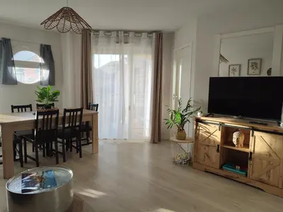 Télévision ou salle de divertissement dans l'établissement Ma Pause Normande T3 Les Isles de Sola