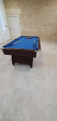 Billard dans l'établissement gite du château