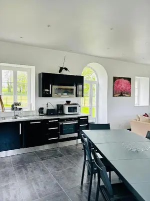 Cuisine ou kitchenette dans l'établissement Gîte Vaugoubert
