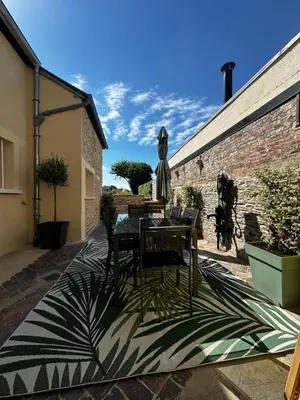 Jardin de l'établissement Le Biardais - Gîtes du Bessin