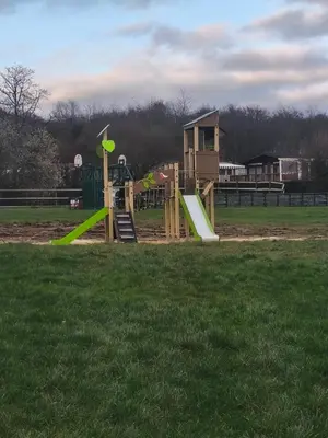 Aire de jeux pour enfants de l'établissement mobilhome 3 chambres