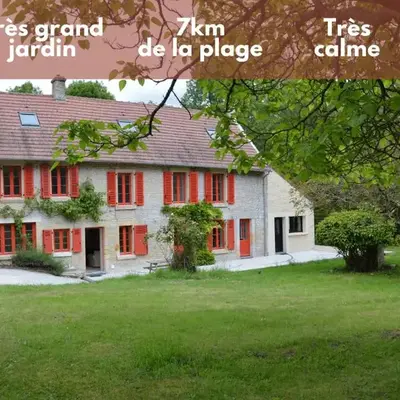 Maison typique - Très grand jardin - 7km de la mer