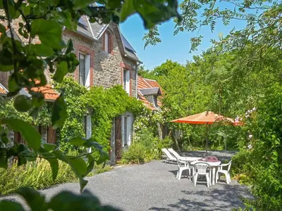 Jardin de l'établissement Gite Le Chevalier