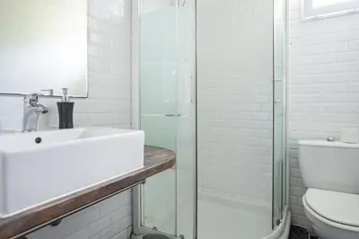 Salle de bains dans l'établissement Studio Les Ruets